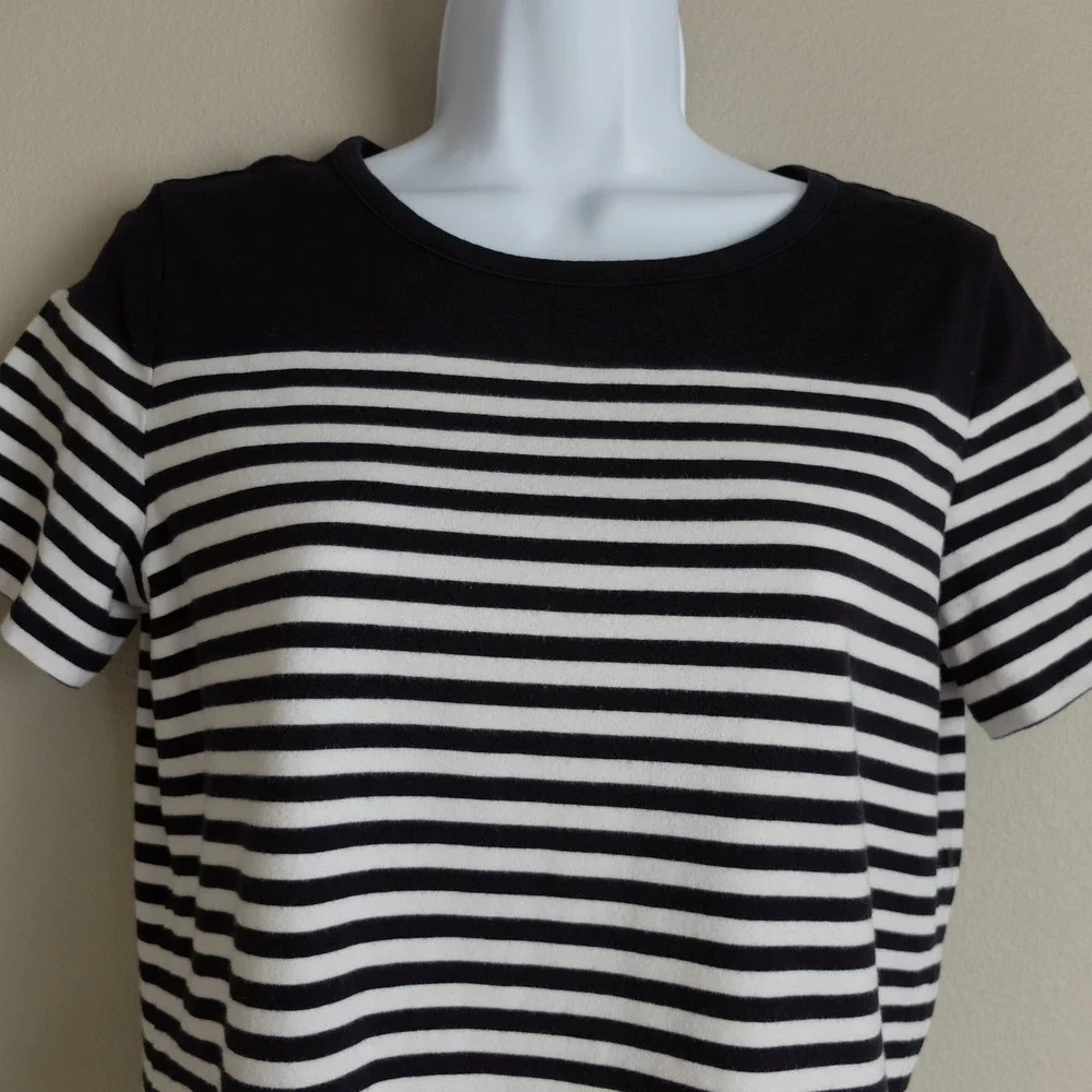 Michael Kors Black & White Striped Short Sleeves Tee Size Small
